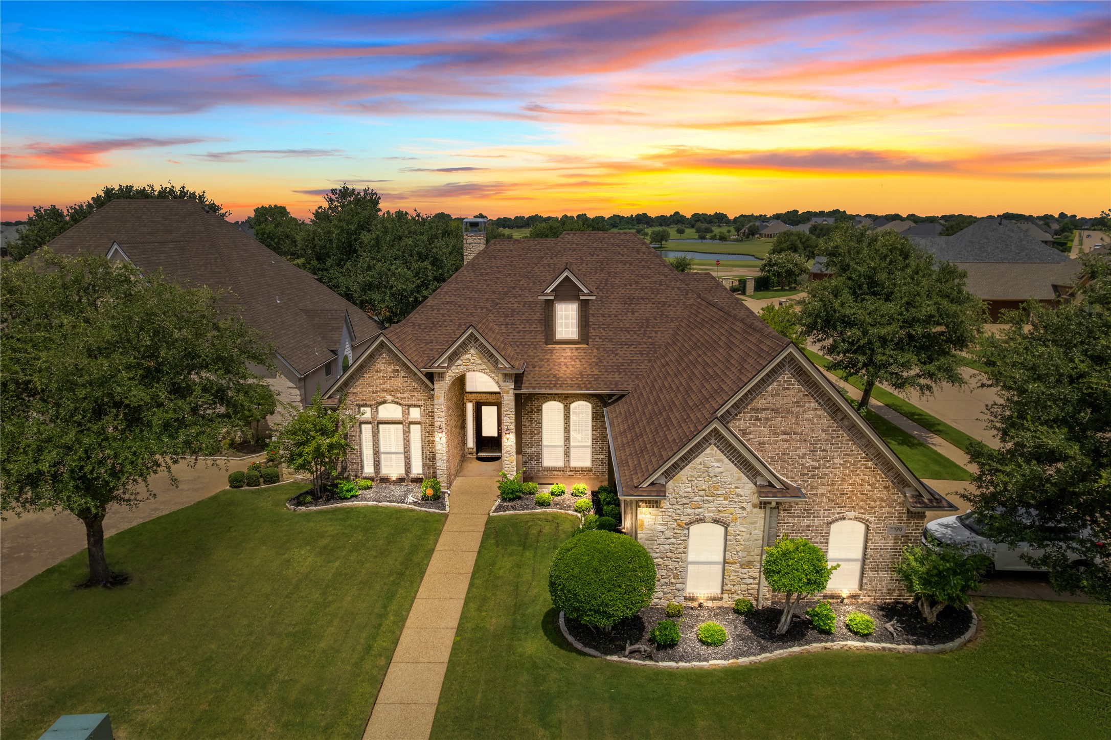 2220 Vienna Drive Granbury TX 76048