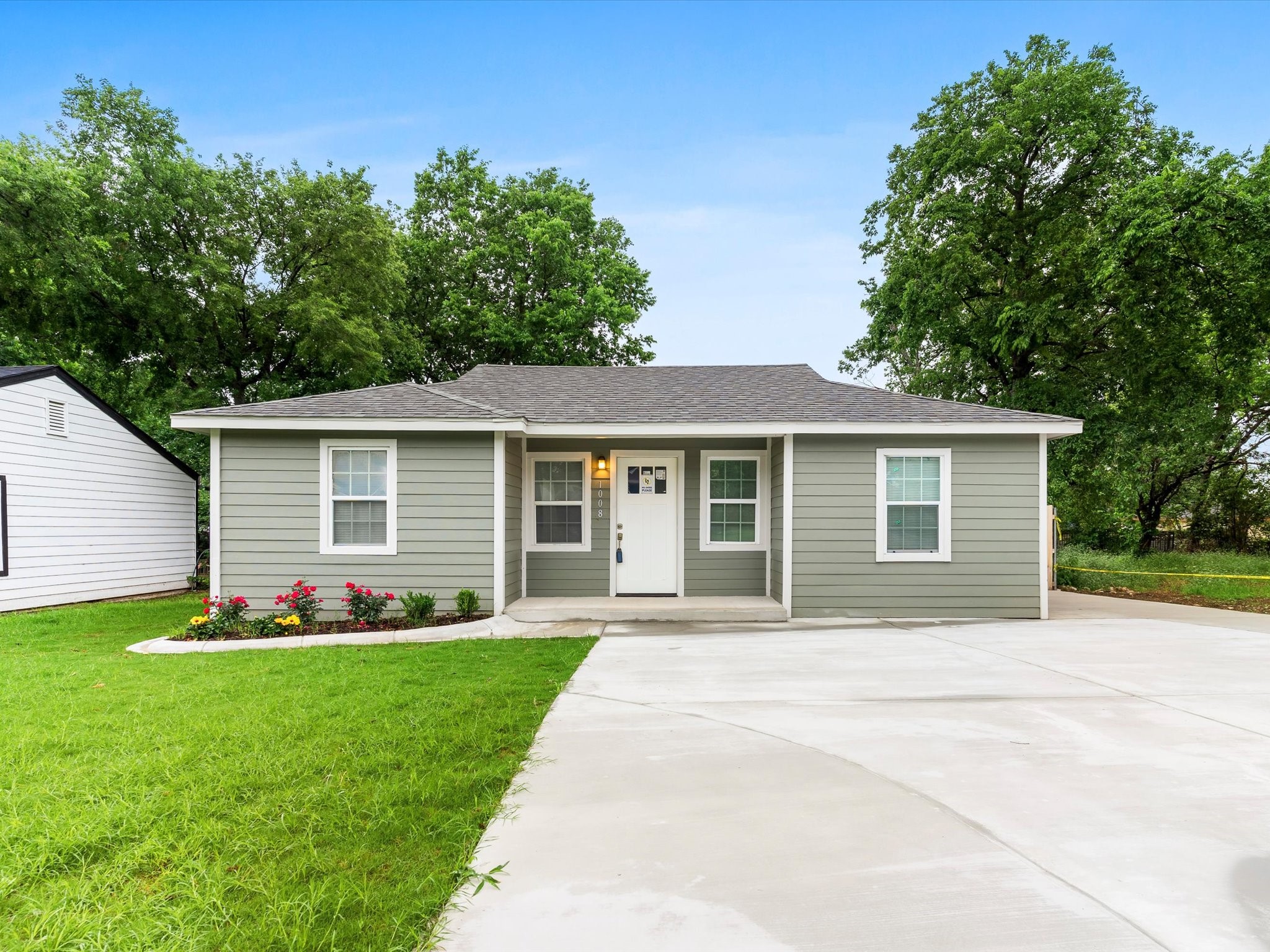 1008 Schieffer Avenue Fort Worth TX 76110