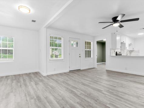 1008 Schieffer Avenue Fort Worth TX 76110