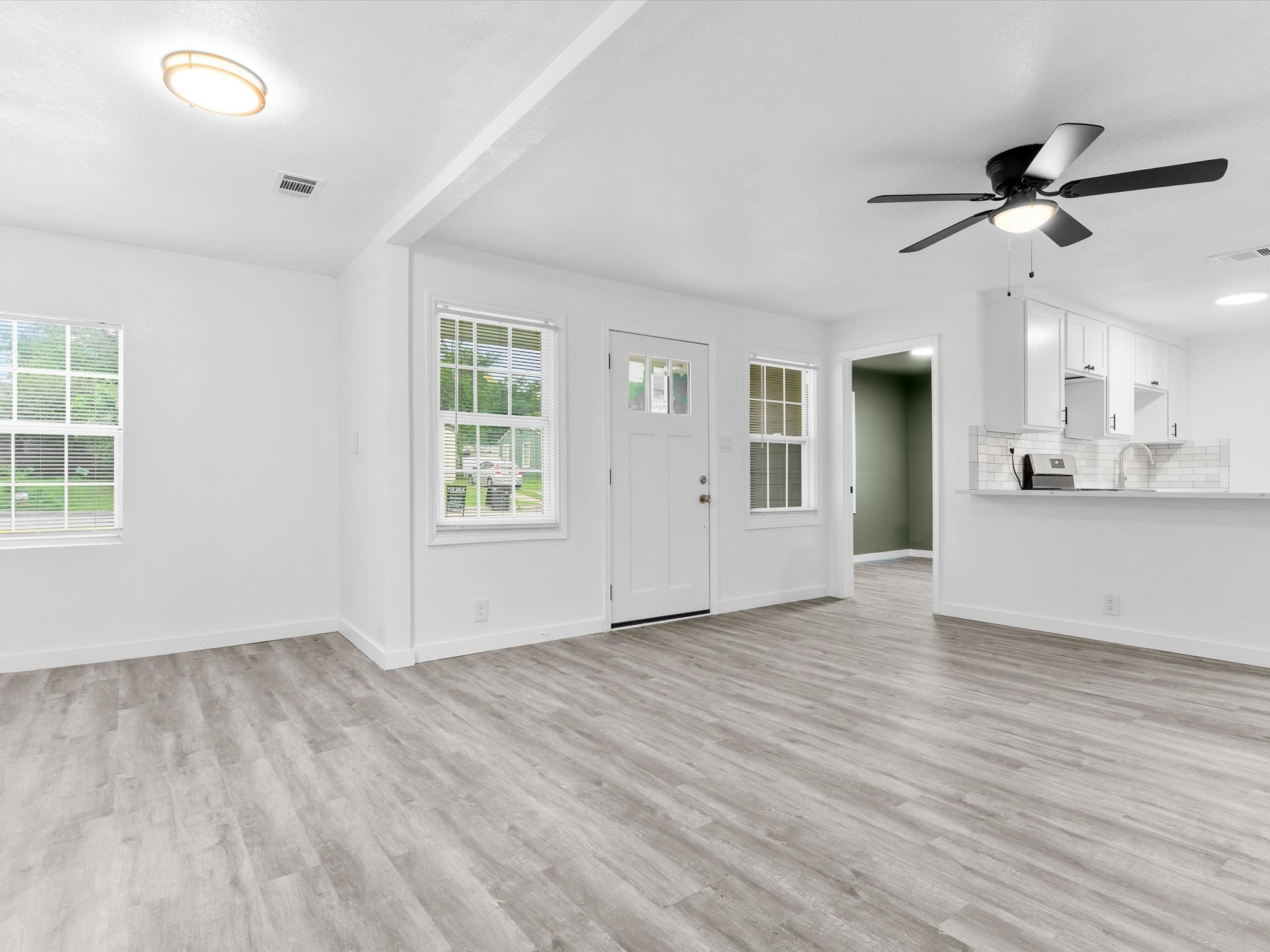 1008 Schieffer Avenue Fort Worth TX 76110