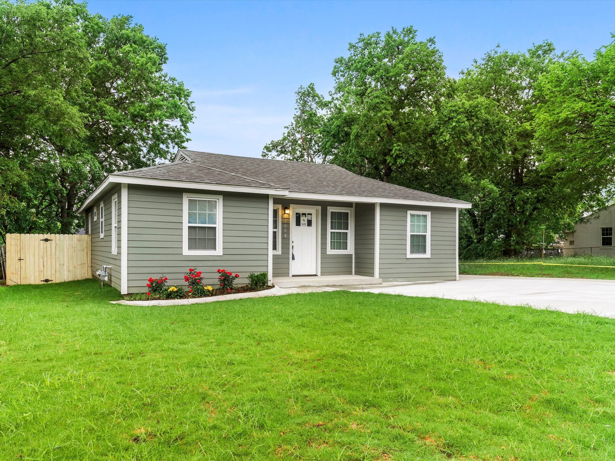 1008 Schieffer Avenue Fort Worth TX 76110
