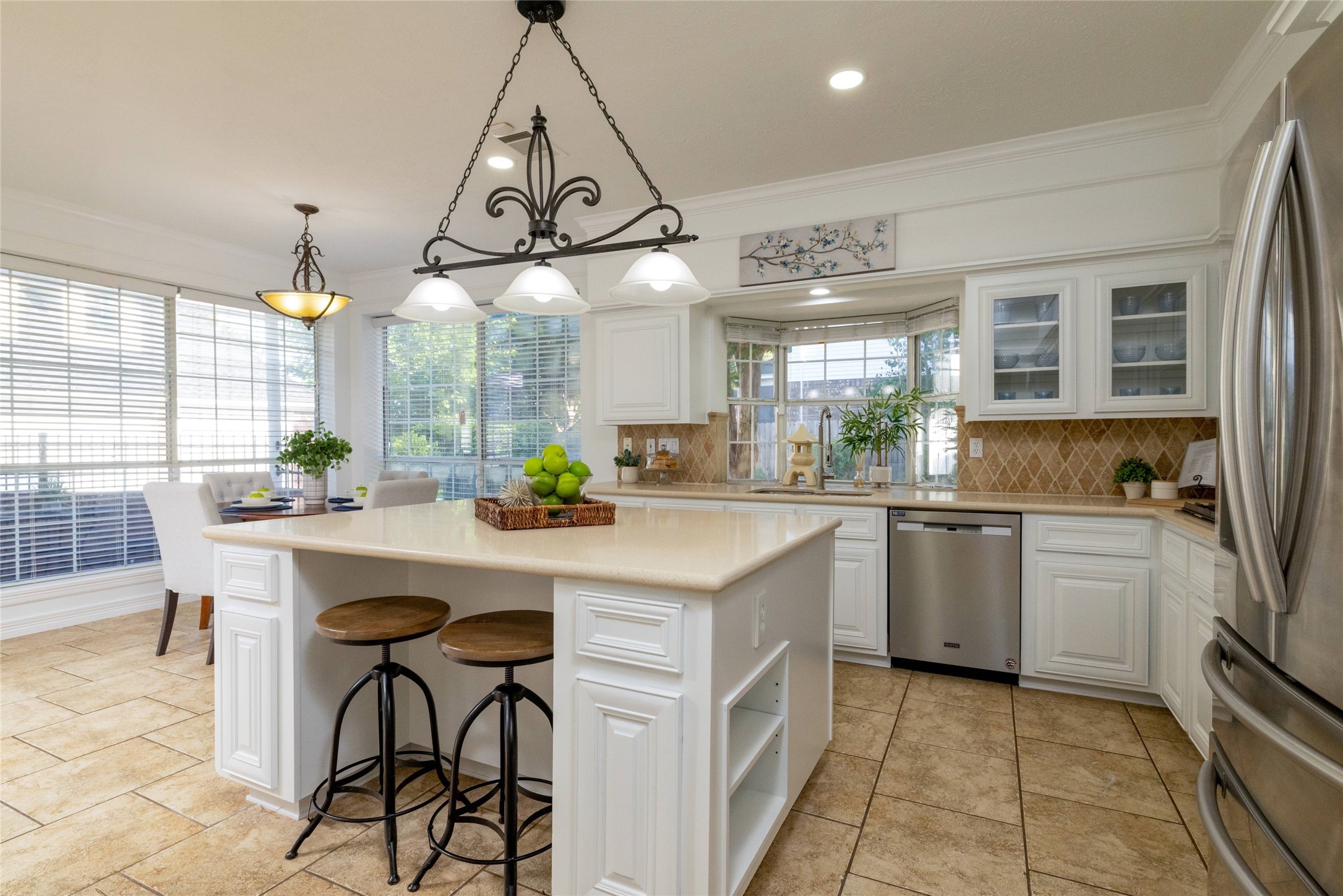 585 Oak Hill Drive Southlake TX 76092
