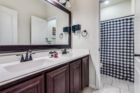 1220 Richard Pittmon Drive Desoto TX 75115