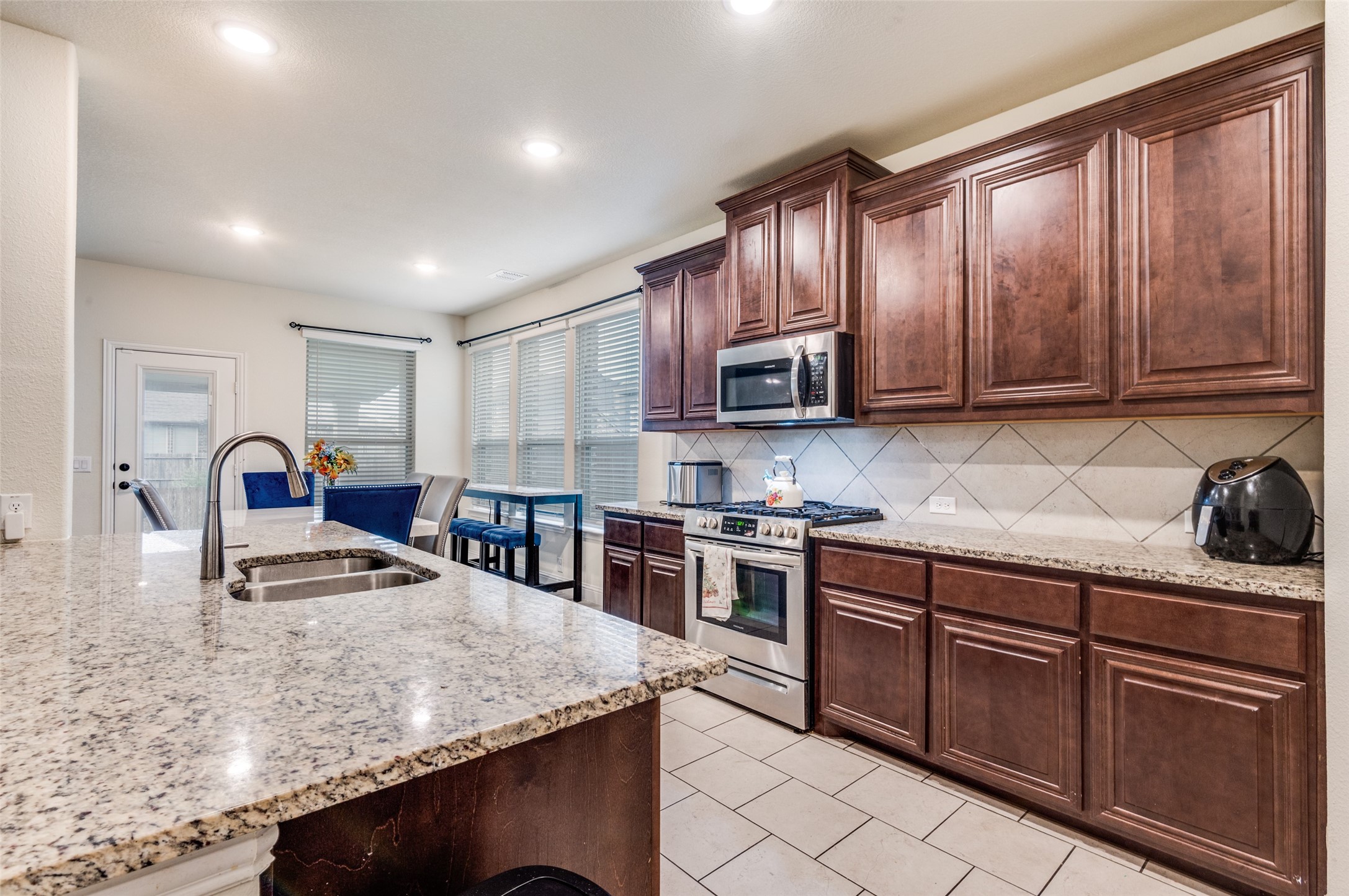 1220 Richard Pittmon Drive Desoto TX 75115