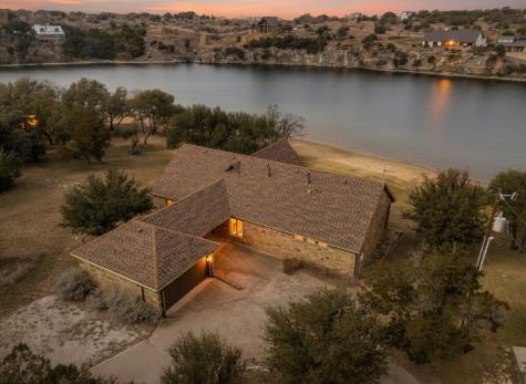 7033 W Hells Gate Drive Strawn TX 76475