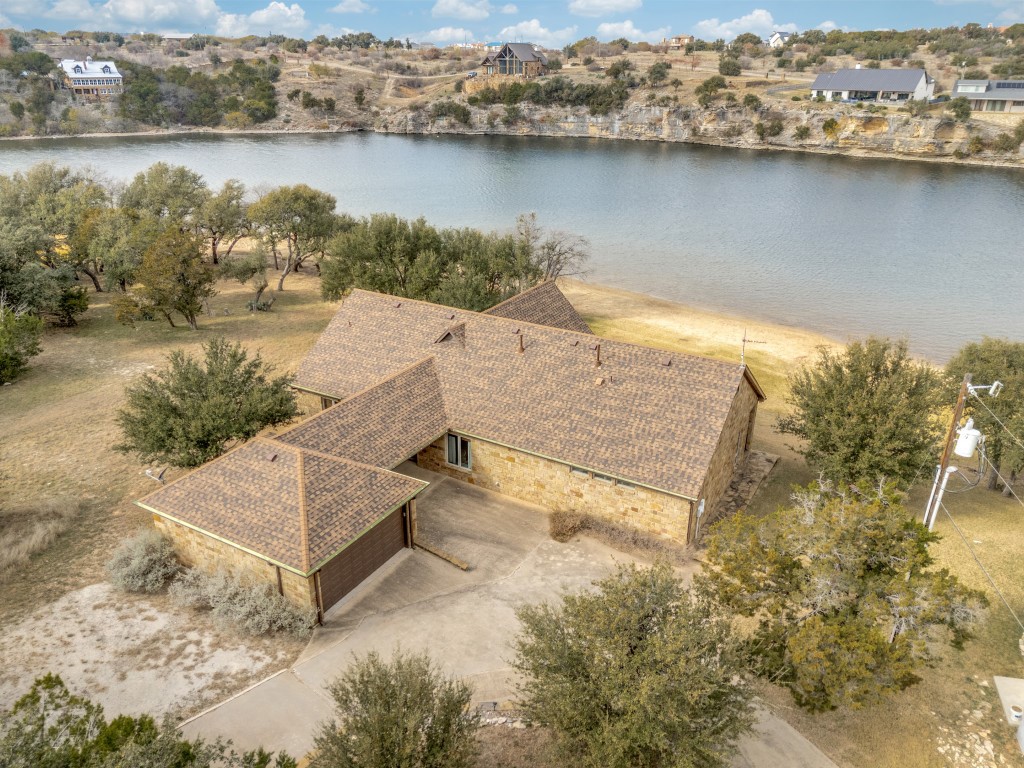 7033 W Hells Gate Drive Strawn TX 76475