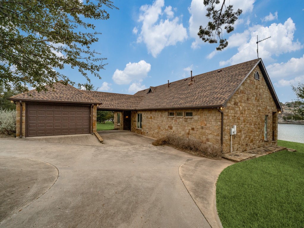 7033 W Hells Gate Drive Strawn TX 76475