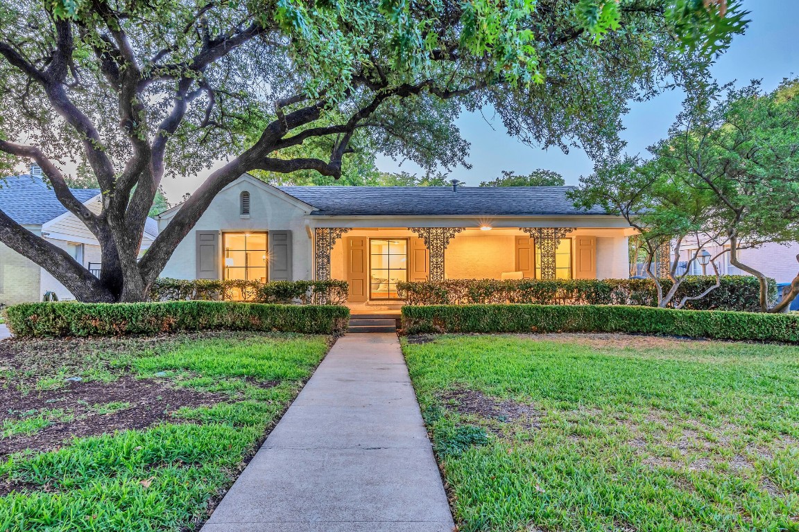 6136 Locke Avenue Fort Worth TX 76116