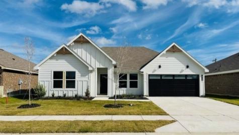 1716 Central Park Drive Alvarado TX 76009
