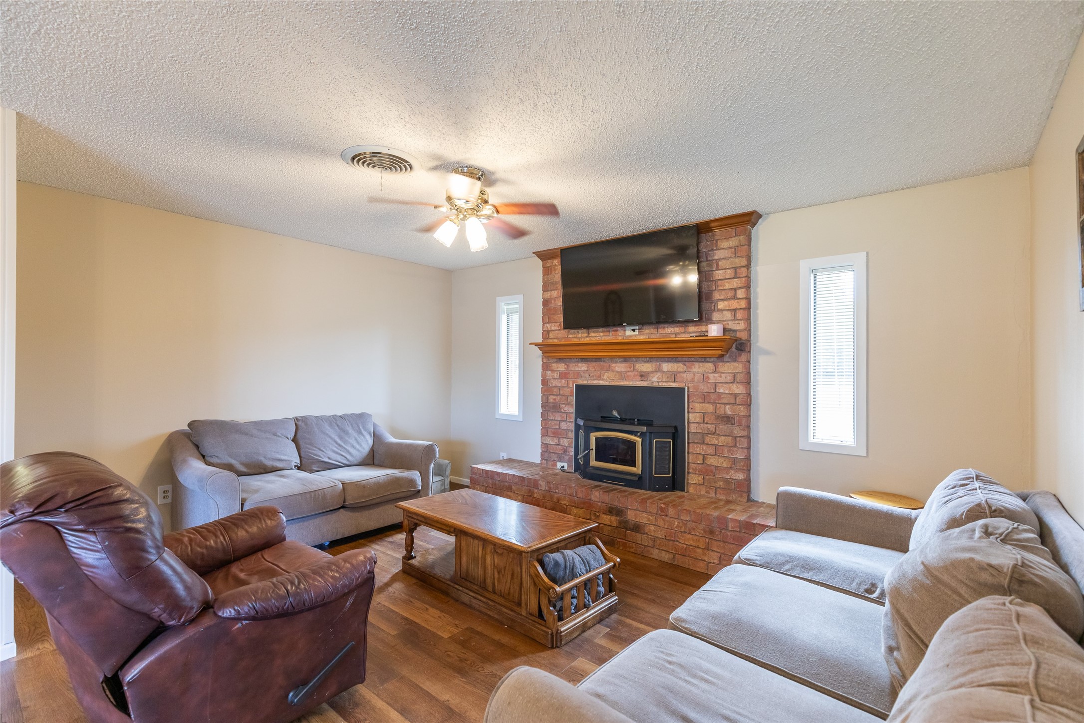 405 S Breustedt Street Weinert TX 76388