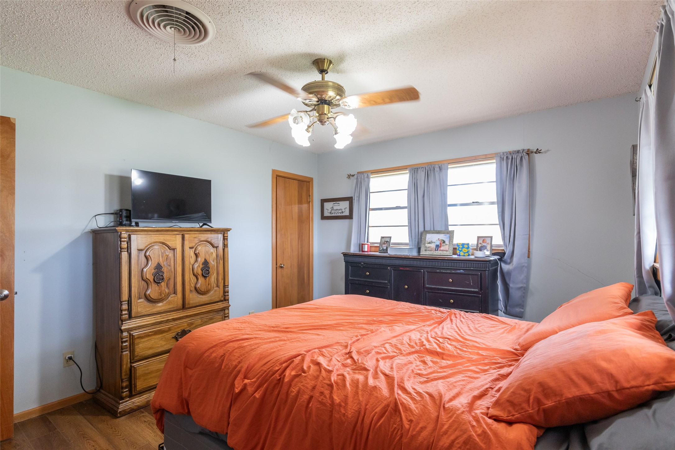 405 S Breustedt Street Weinert TX 76388