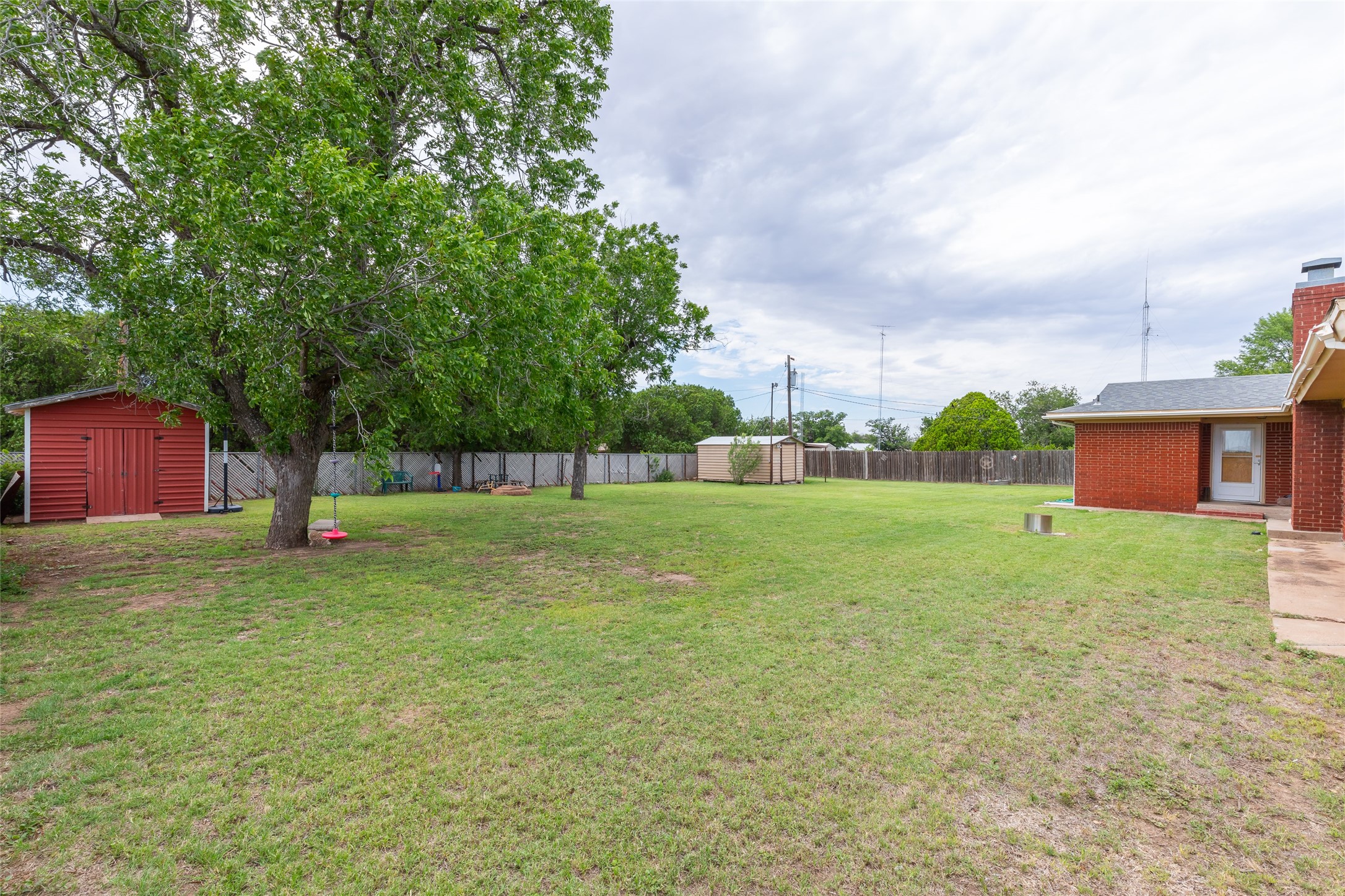 405 S Breustedt Street Weinert TX 76388