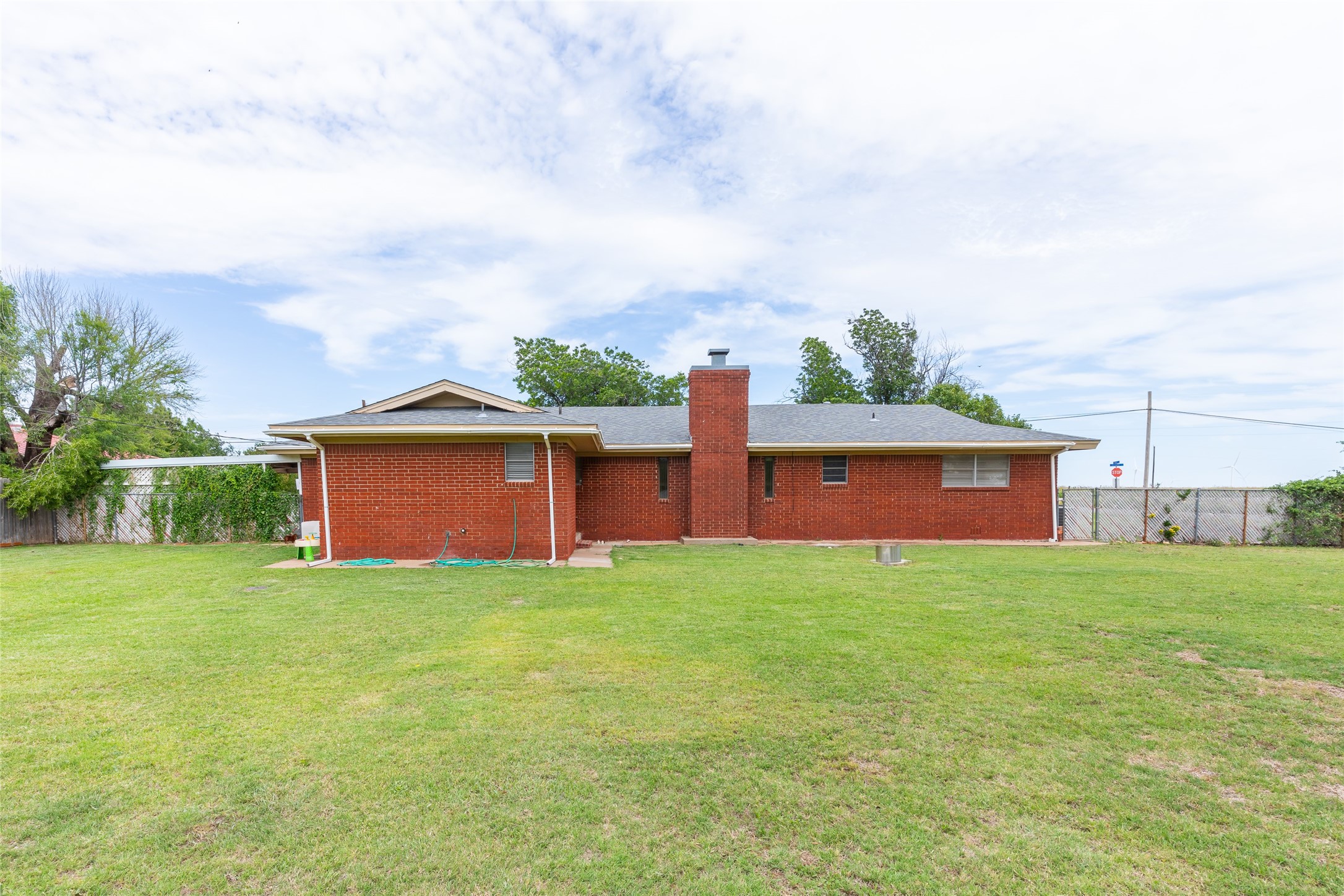 405 S Breustedt Street Weinert TX 76388