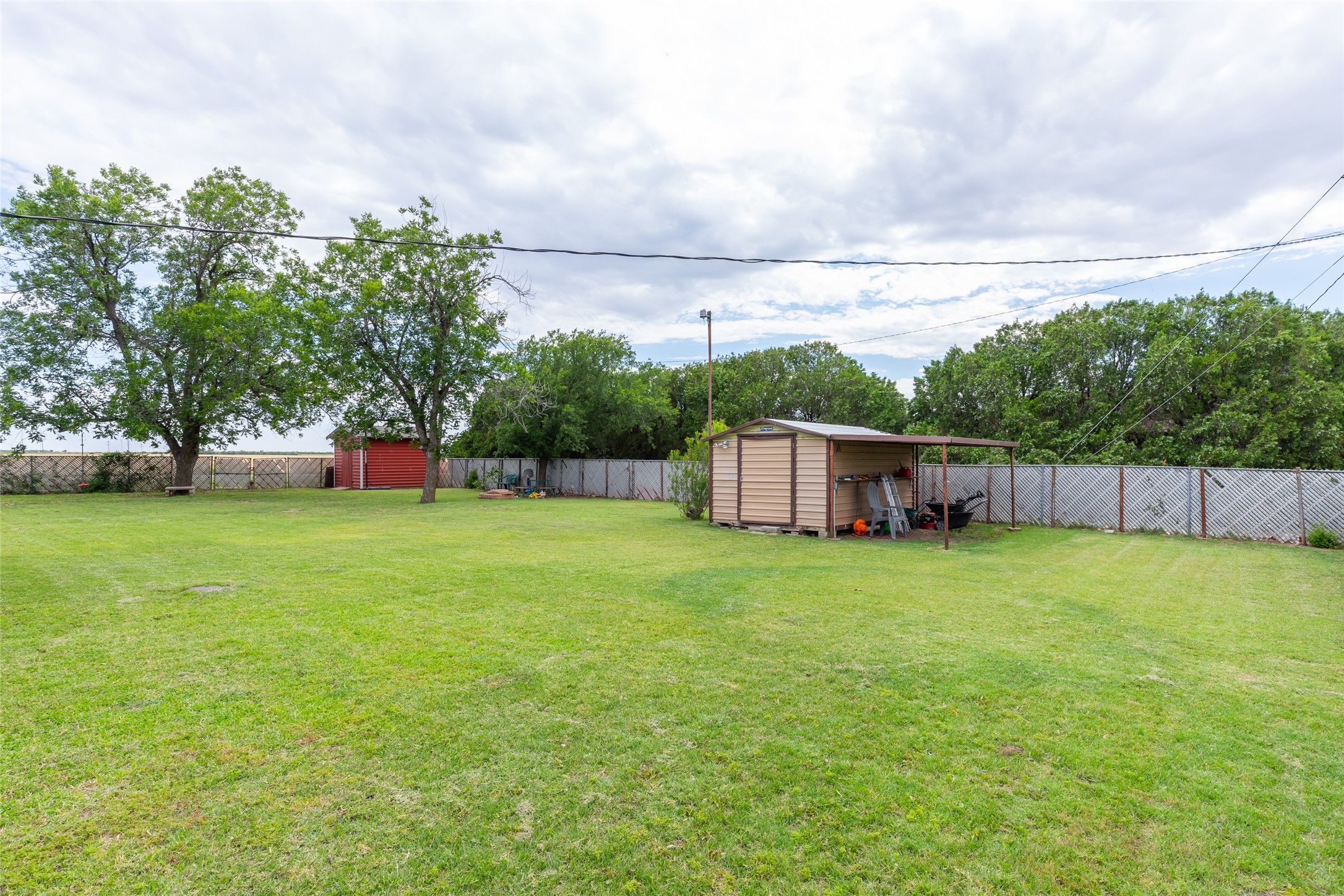 405 S Breustedt Street Weinert TX 76388