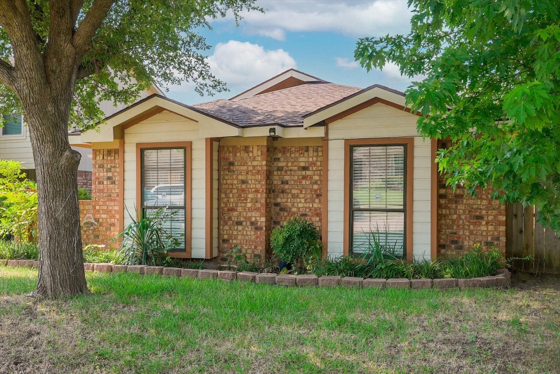 1310 Smokehouse Street Mesquite TX 75149