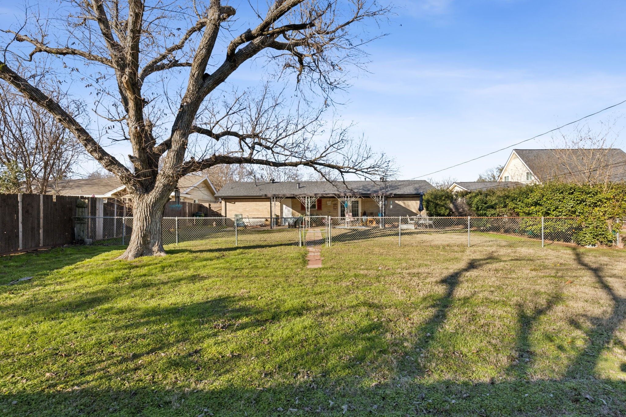 757 Briarwood Lane Hurst TX 76053