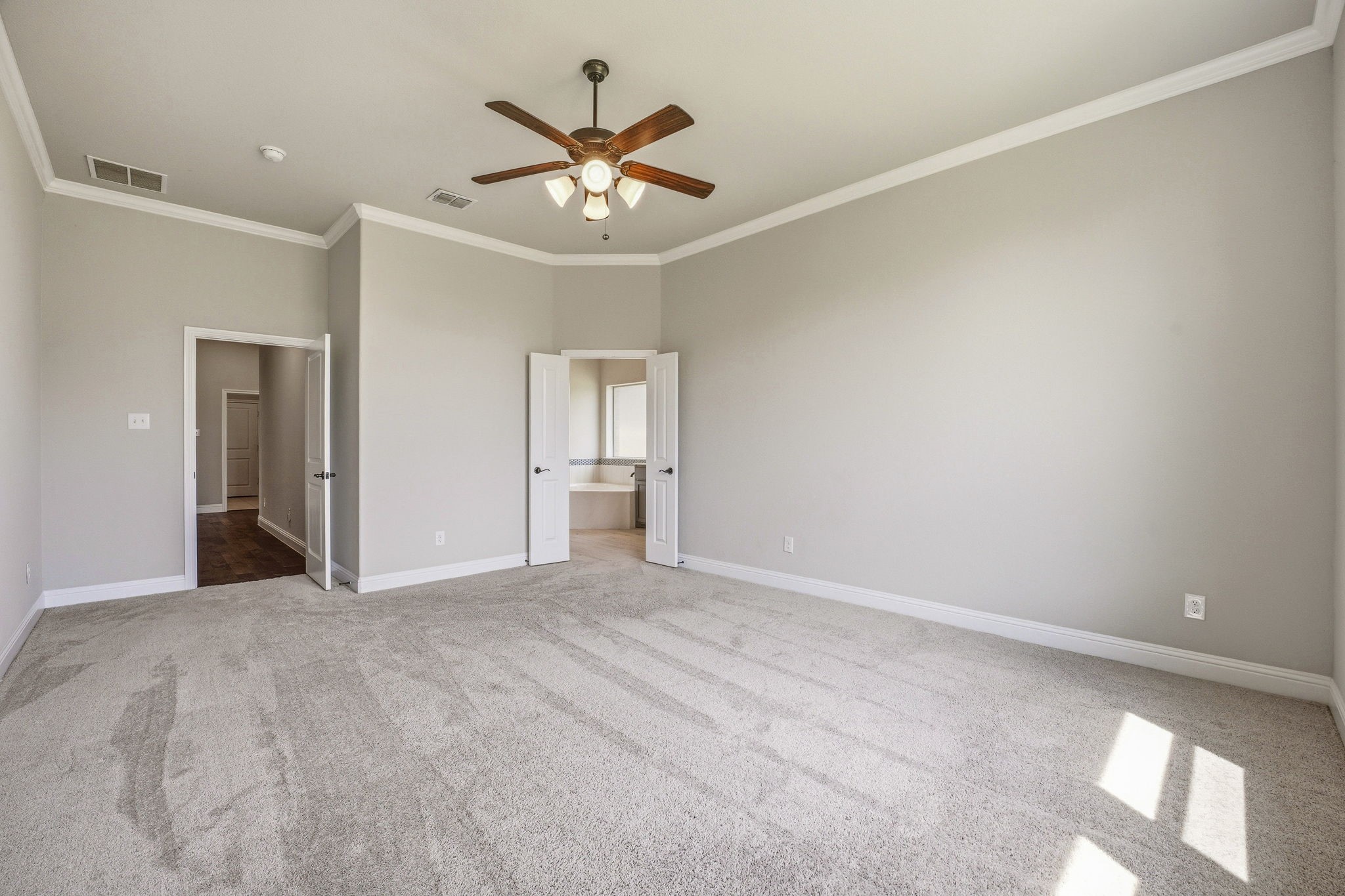 1038 Mickelson Drive Granbury TX 76048