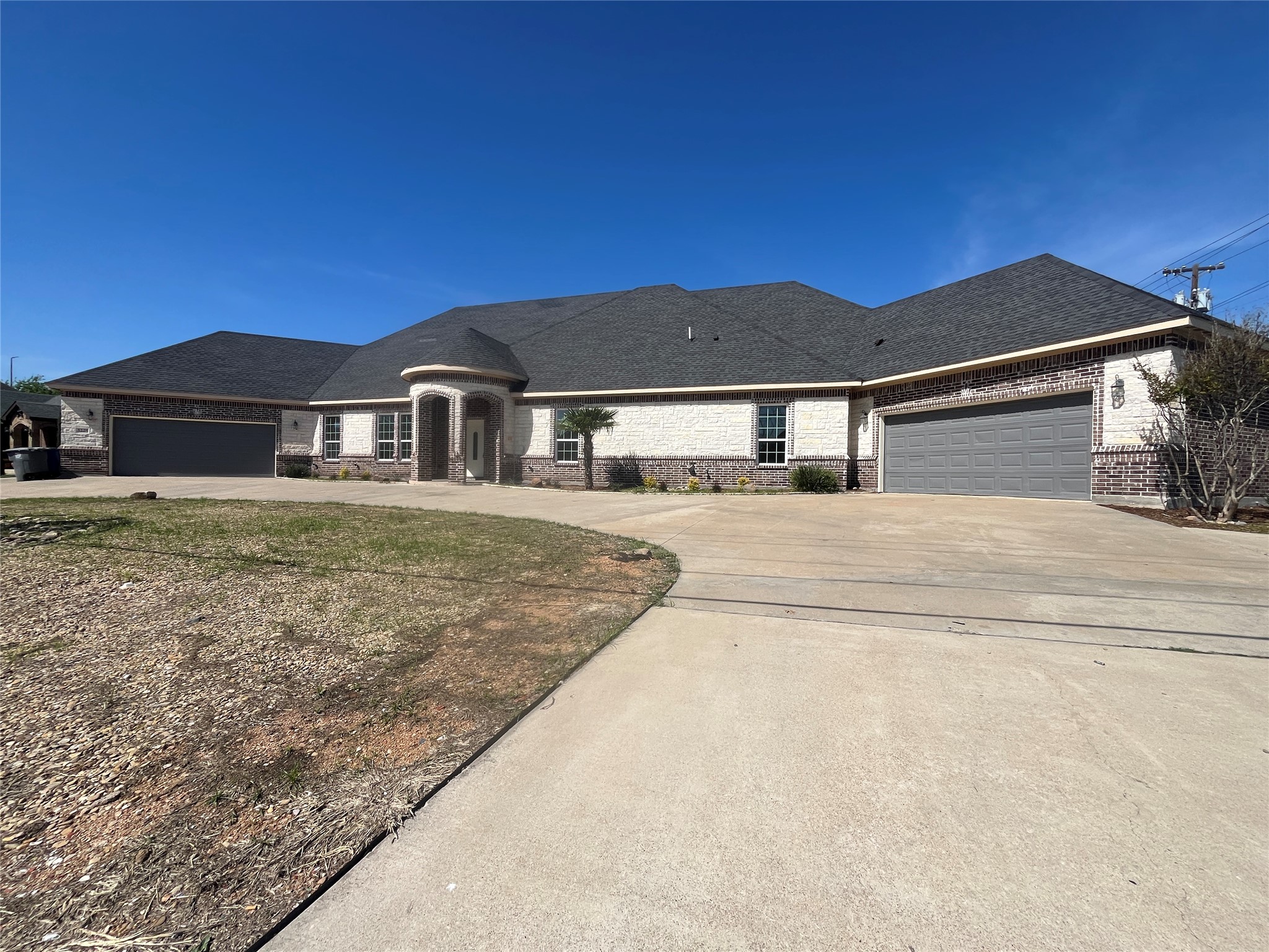 5225 S Cockrell Hill Road Dallas TX 75236