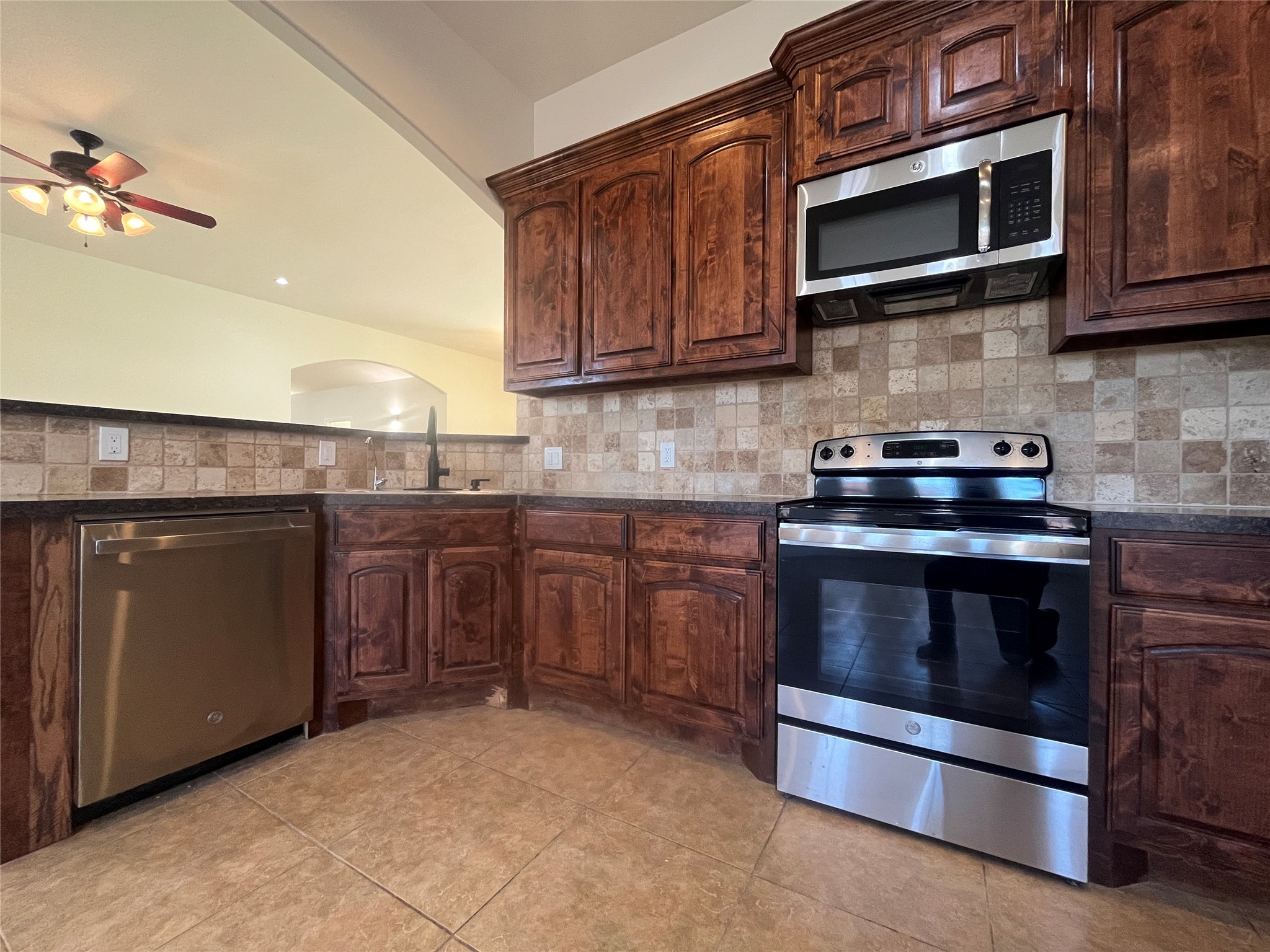 5225 S Cockrell Hill Road Dallas TX 75236