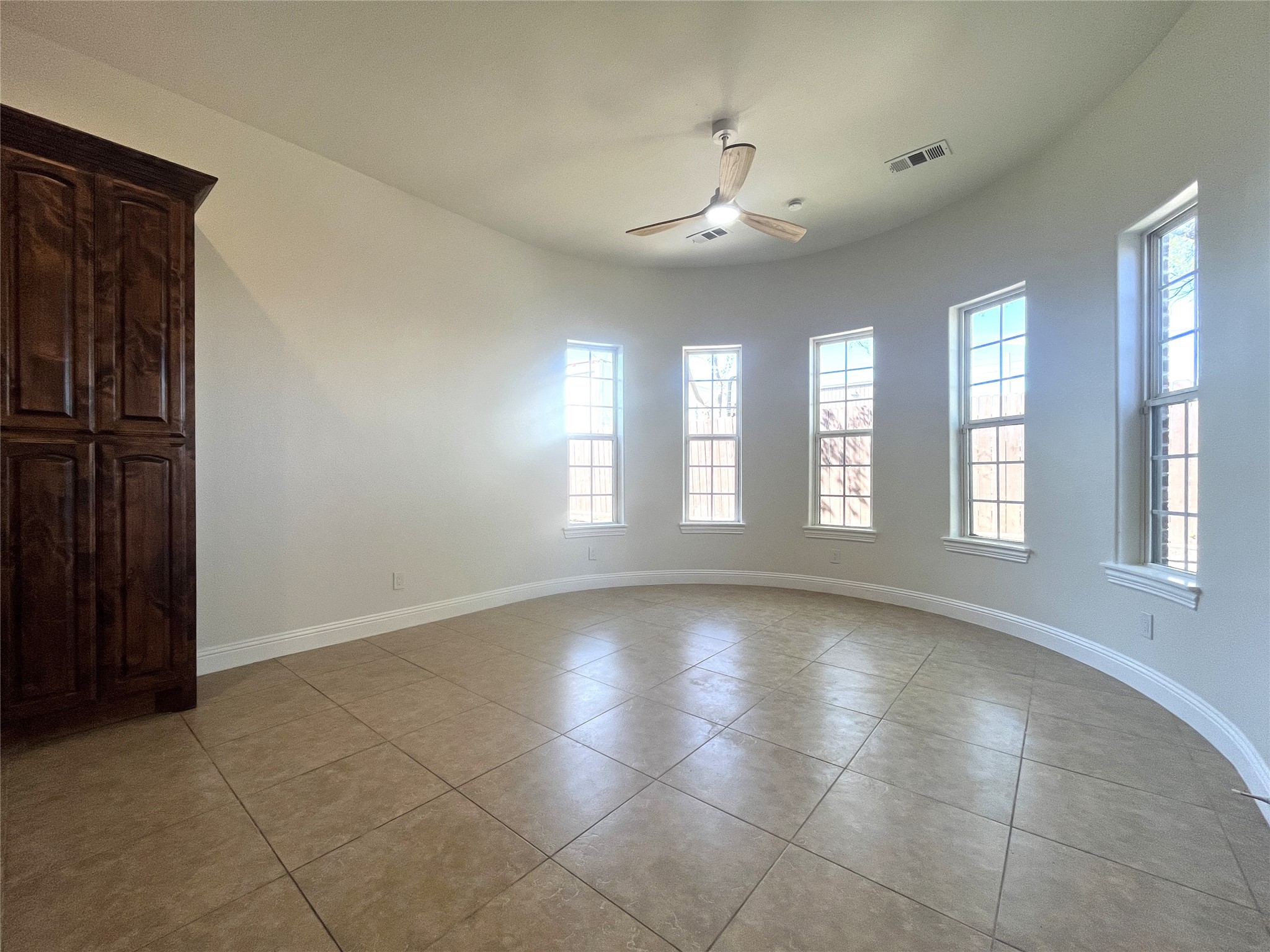 5225 S Cockrell Hill Road Dallas TX 75236