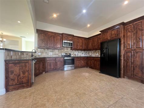 5225 S Cockrell Hill Road Dallas TX 75236