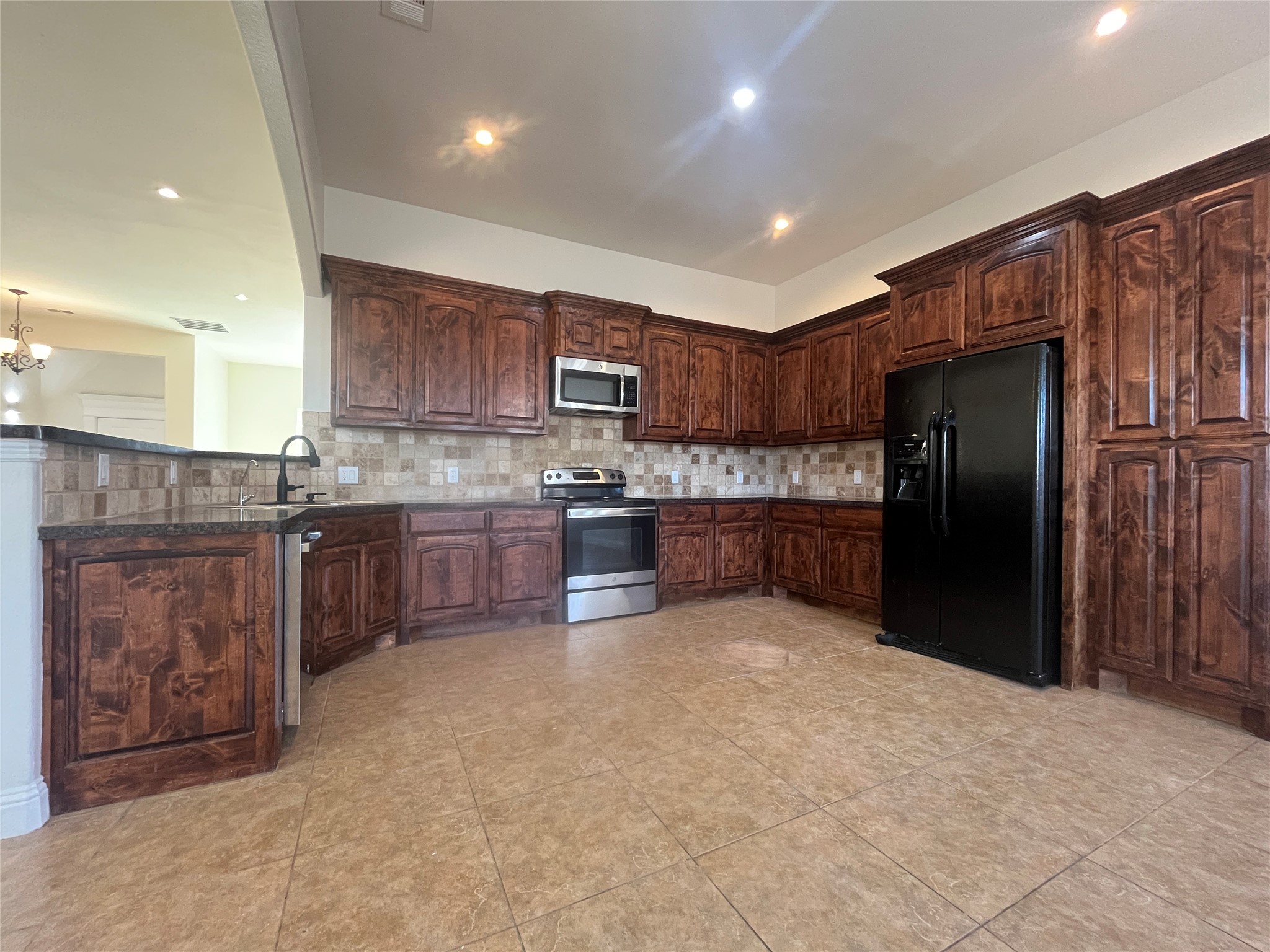 5225 S Cockrell Hill Road Dallas TX 75236