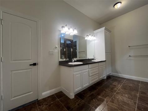 5225 S Cockrell Hill Road Dallas TX 75236