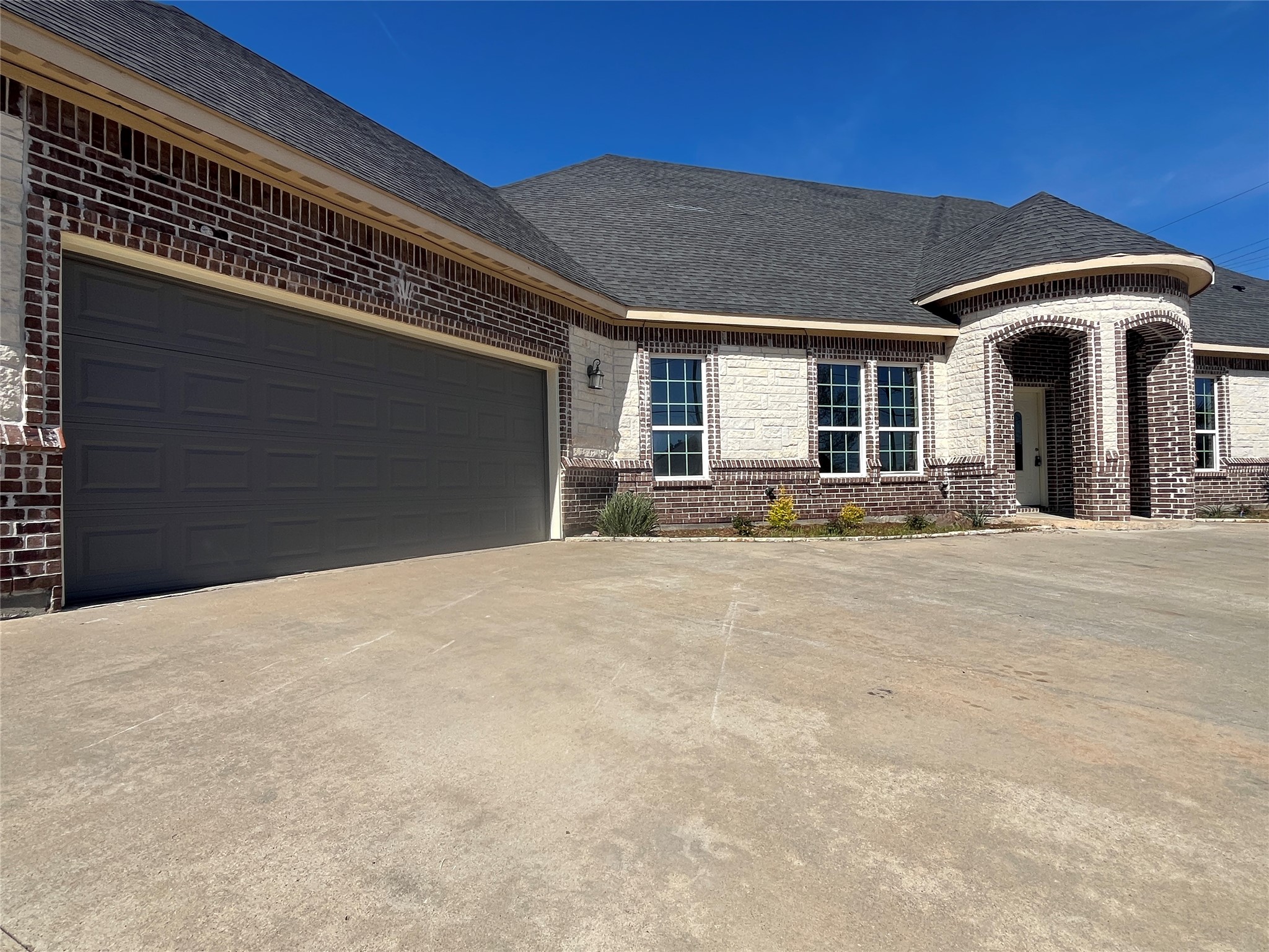 5225 S Cockrell Hill Road Dallas TX 75236