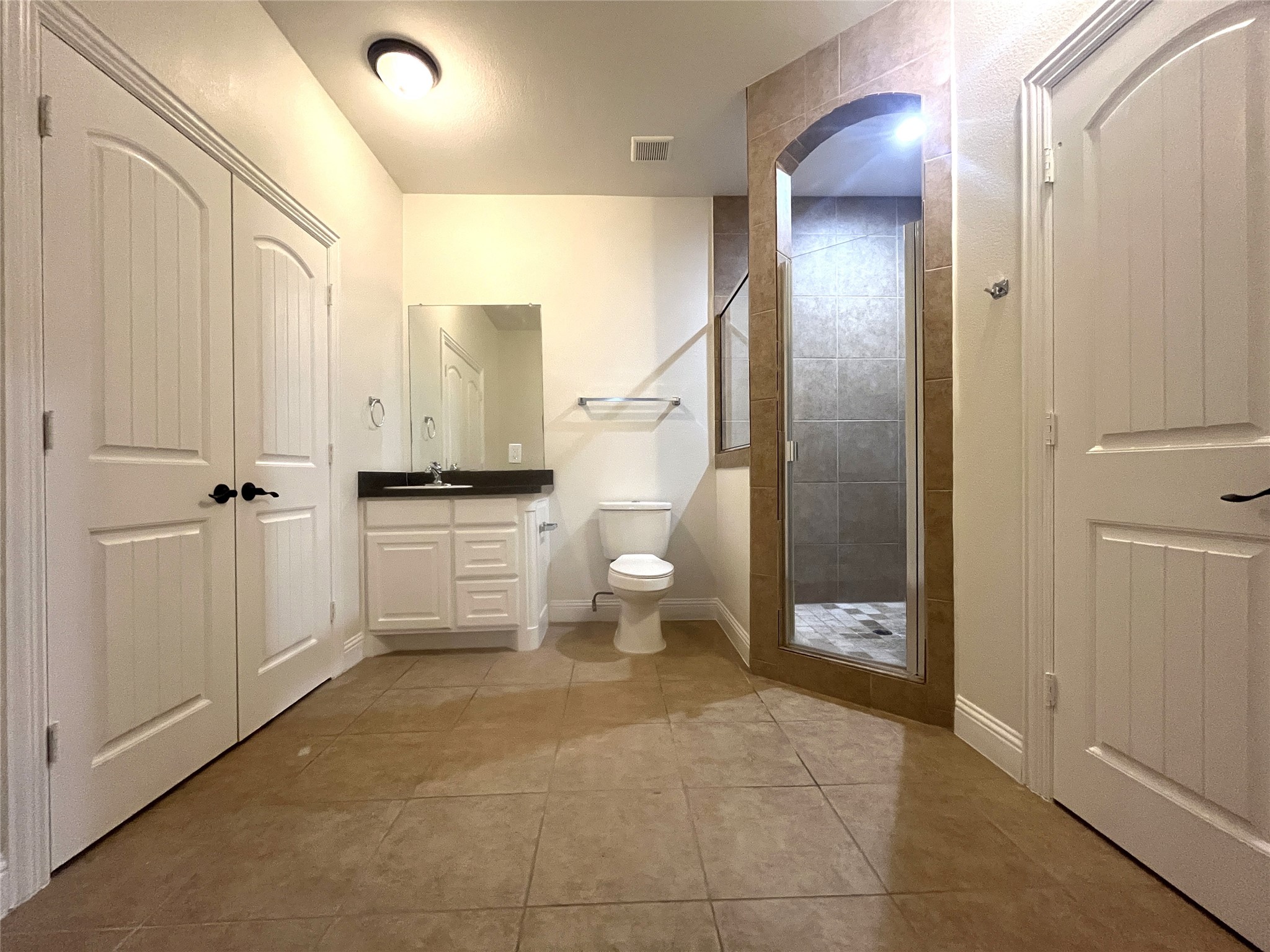 5225 S Cockrell Hill Road Dallas TX 75236