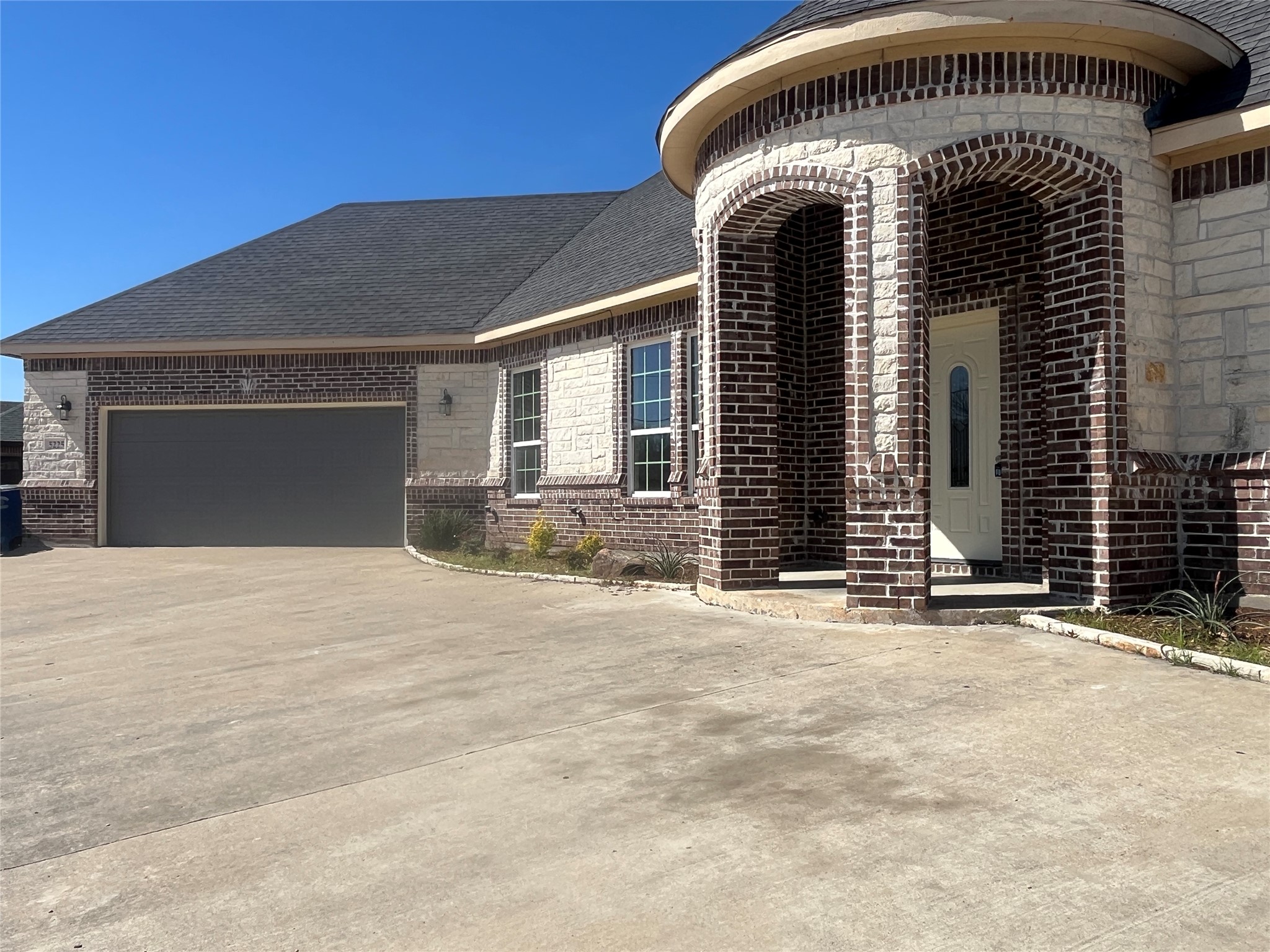 5225 S Cockrell Hill Road Dallas TX 75236
