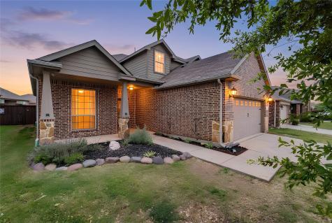 1009 Cheyenne Drive Aubrey TX 76227