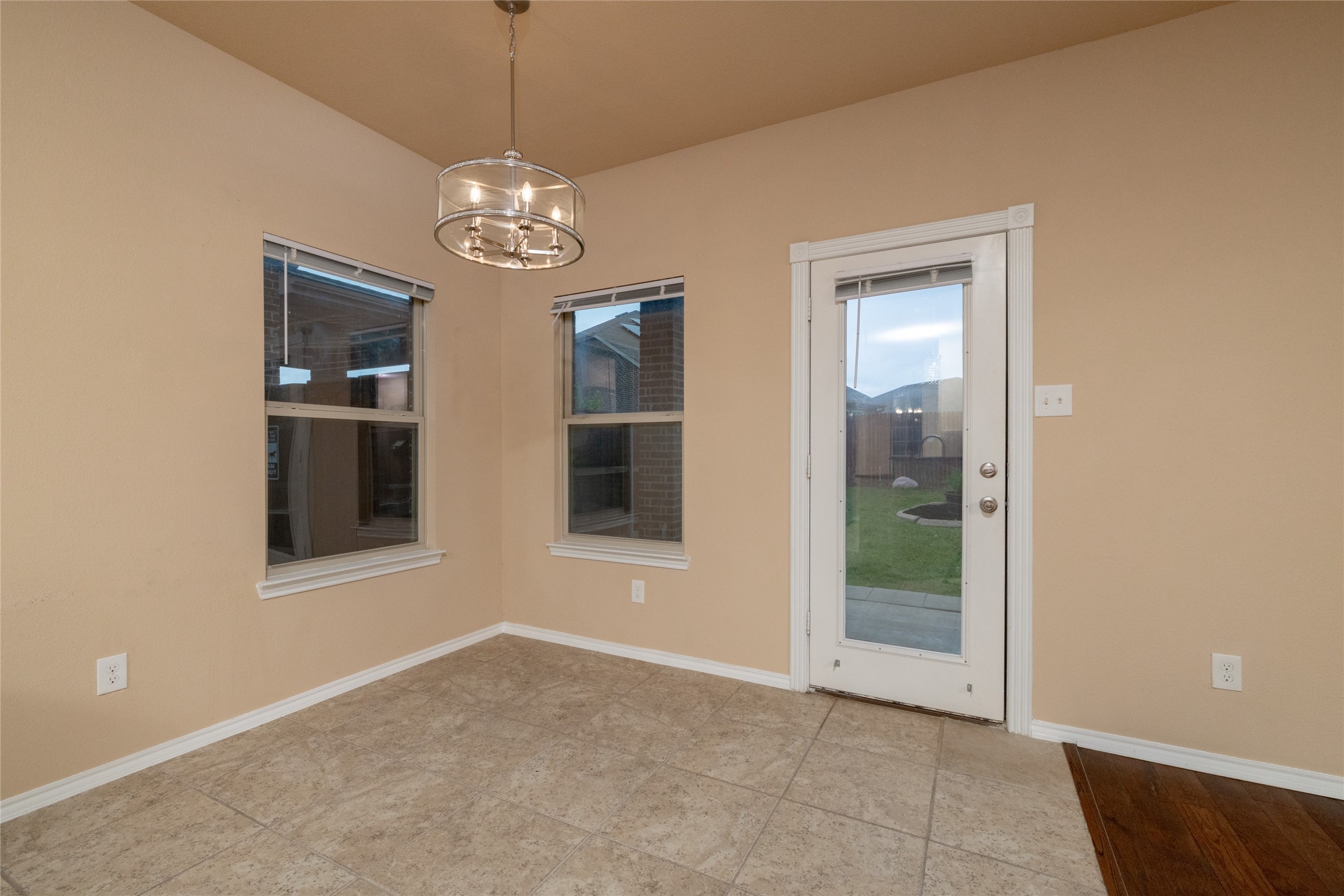 1009 Cheyenne Drive Aubrey TX 76227