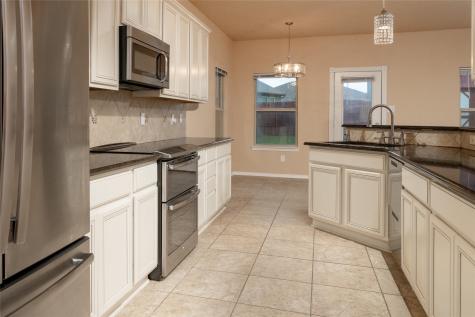 1009 Cheyenne Drive Aubrey TX 76227
