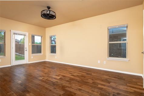 1009 Cheyenne Drive Aubrey TX 76227