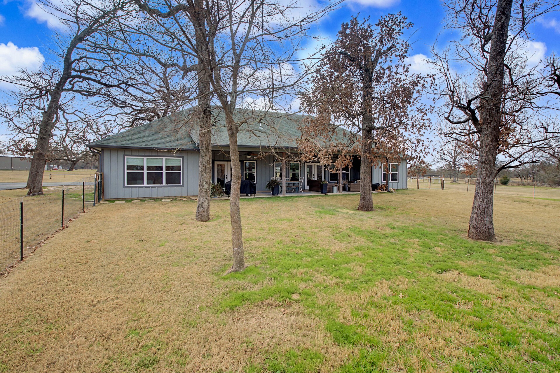 9748 County Road 1200 Athens TX 75751