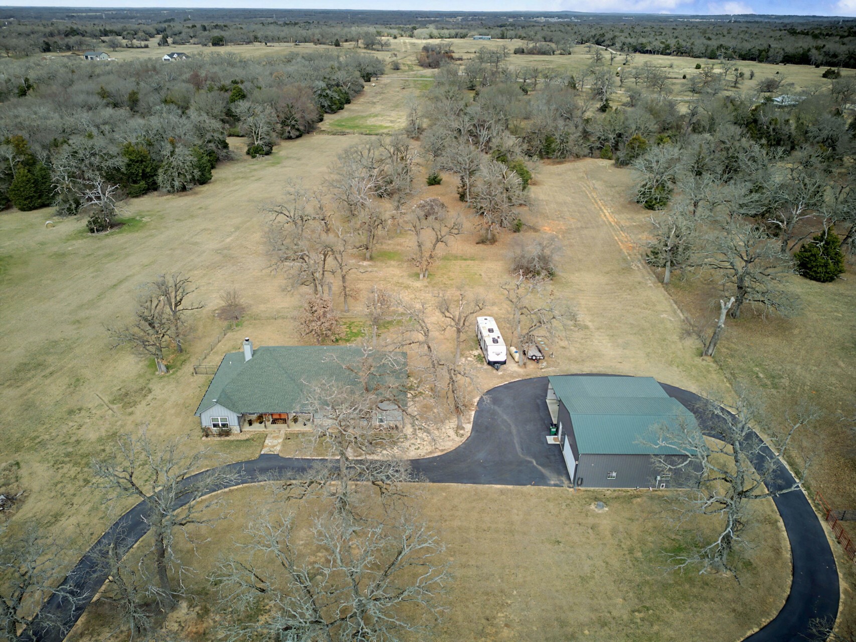 9748 County Road 1200 Athens TX 75751