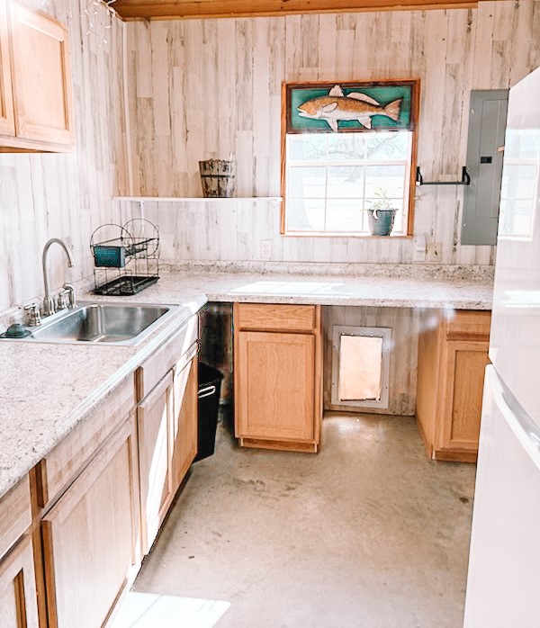 9748 County Road 1200 Athens TX 75751