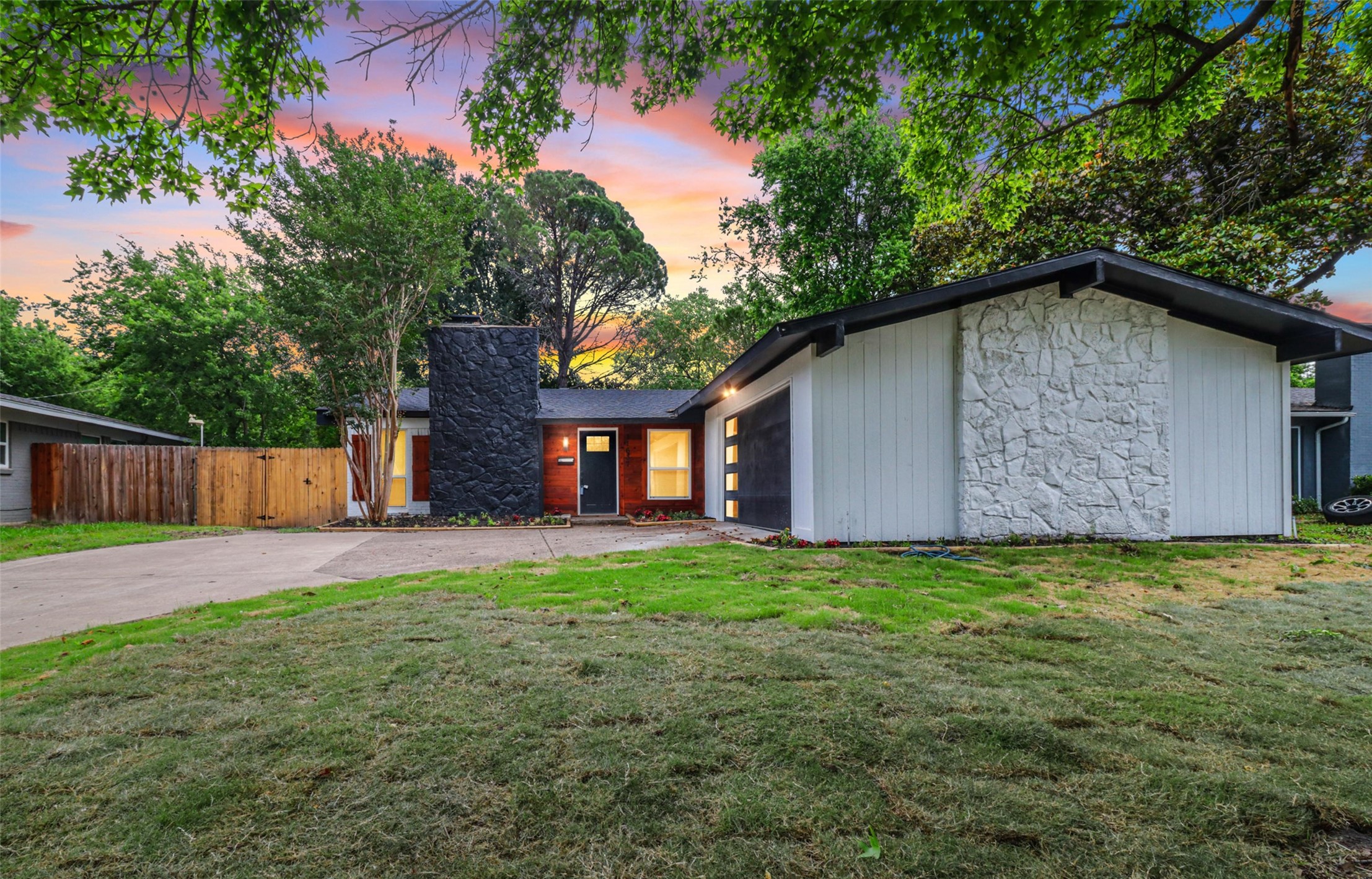 11637 Coral Hills Drive Dallas TX 75229
