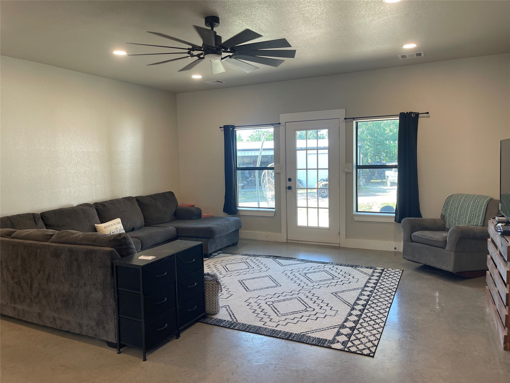 342 County Road 3851 Poolville TX 76487
