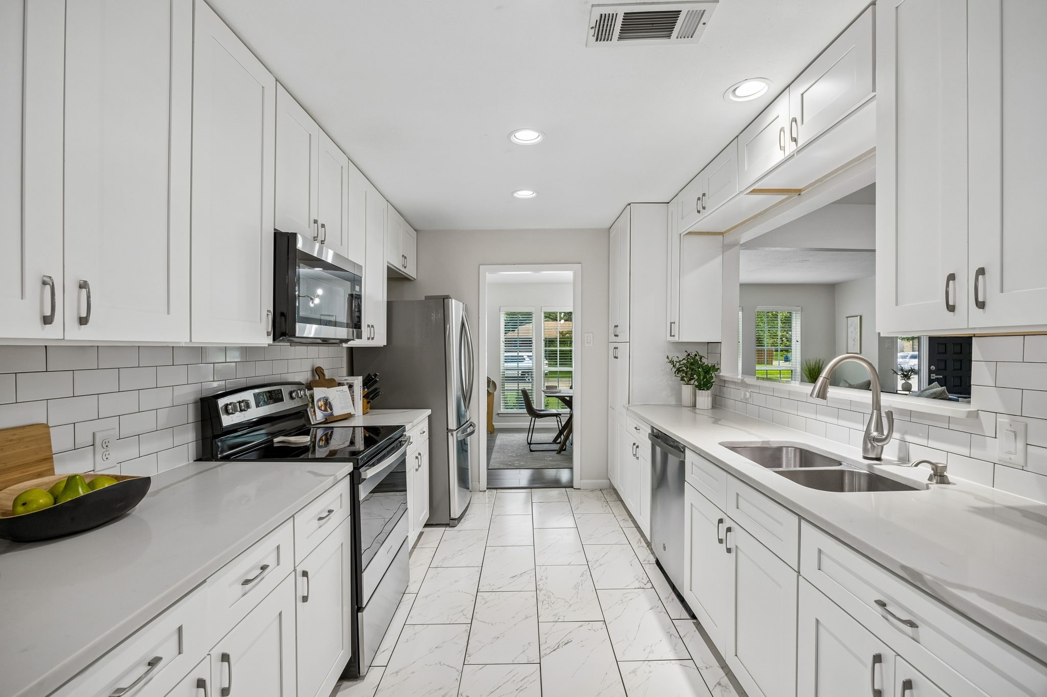 3234 Grantwood Drive Dallas TX 75229