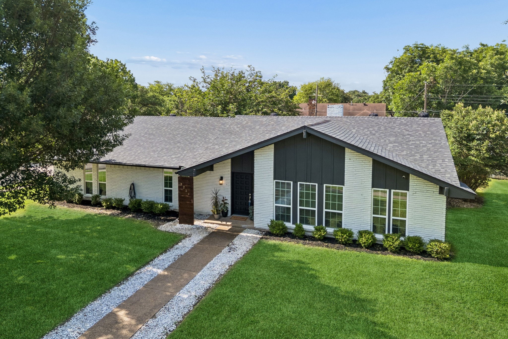 3234 Grantwood Drive Dallas TX 75229