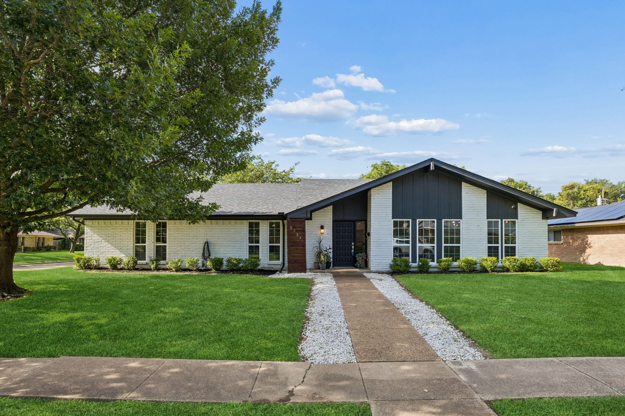 3234 Grantwood Drive Dallas TX 75229