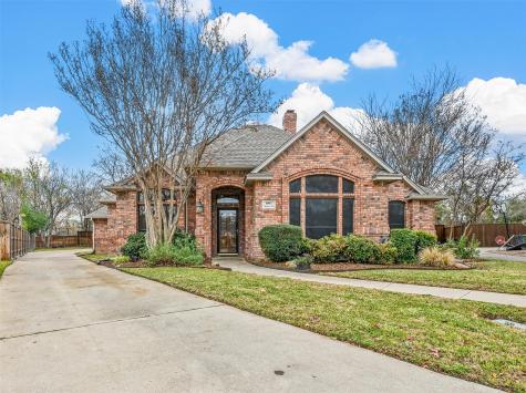 4005 Shores Court Arlington TX 76016