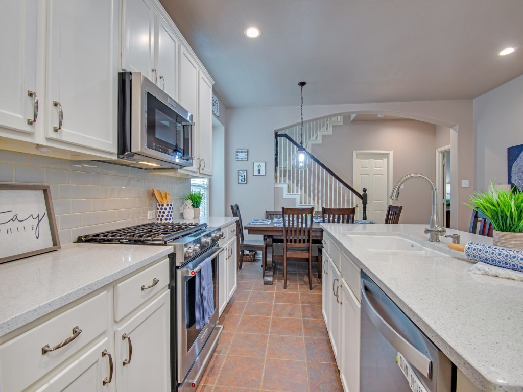 1712 Spanish Moss Way Savannah TX 76227