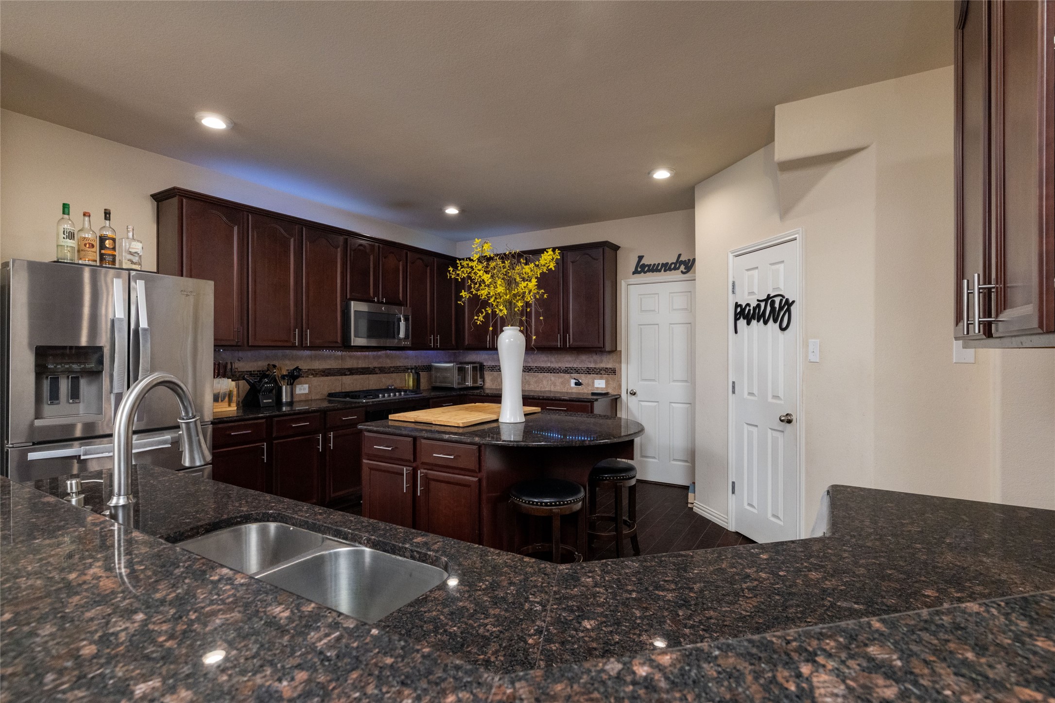 1324 Elise Cedar Hill TX 75104