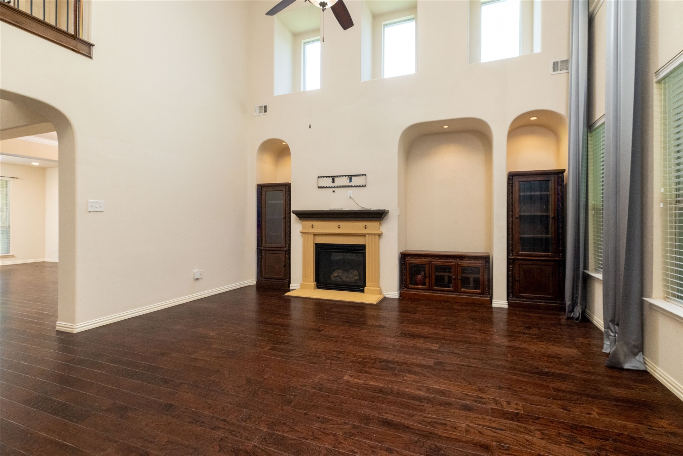 1324 Elise Cedar Hill TX 75104