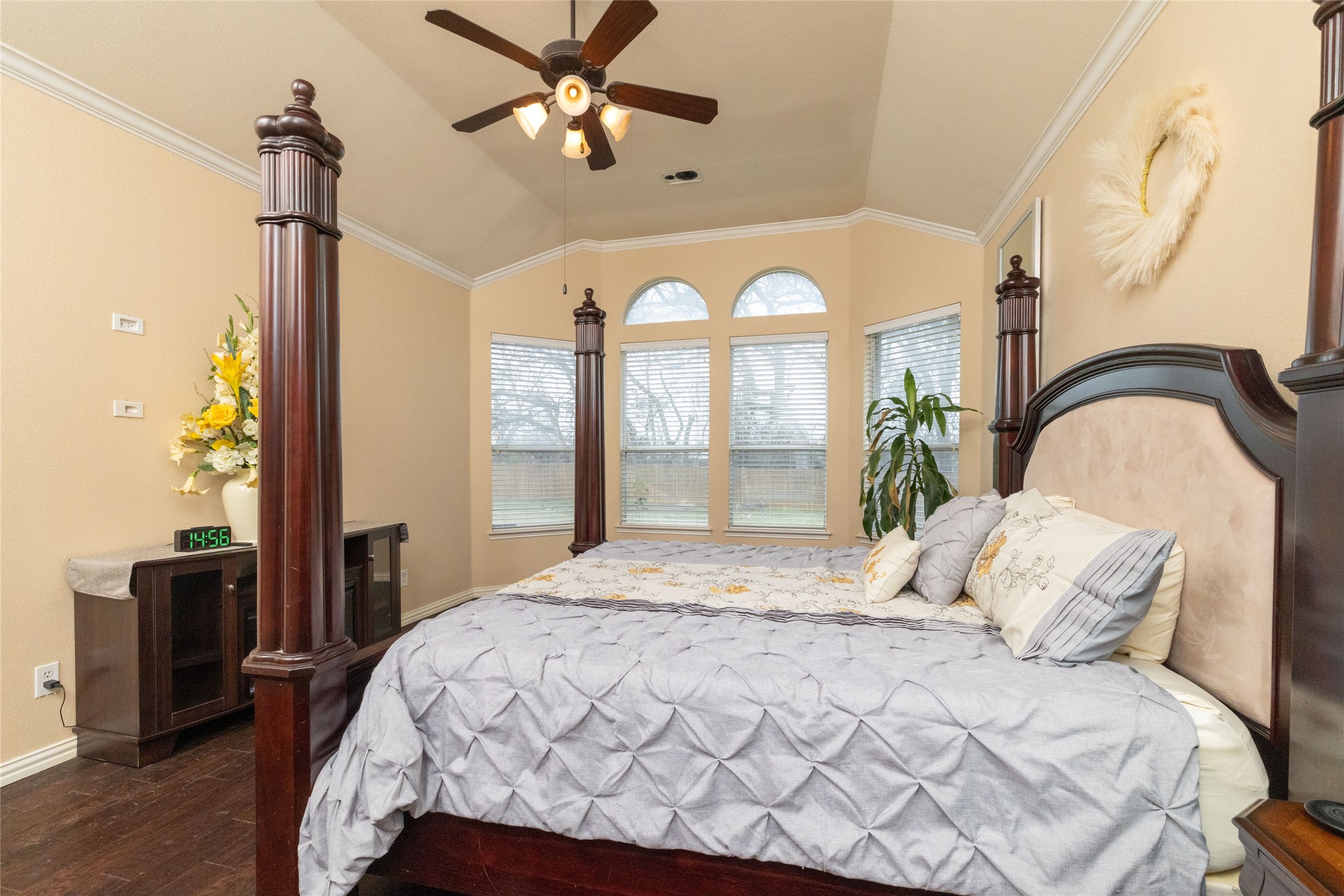 1324 Elise Cedar Hill TX 75104