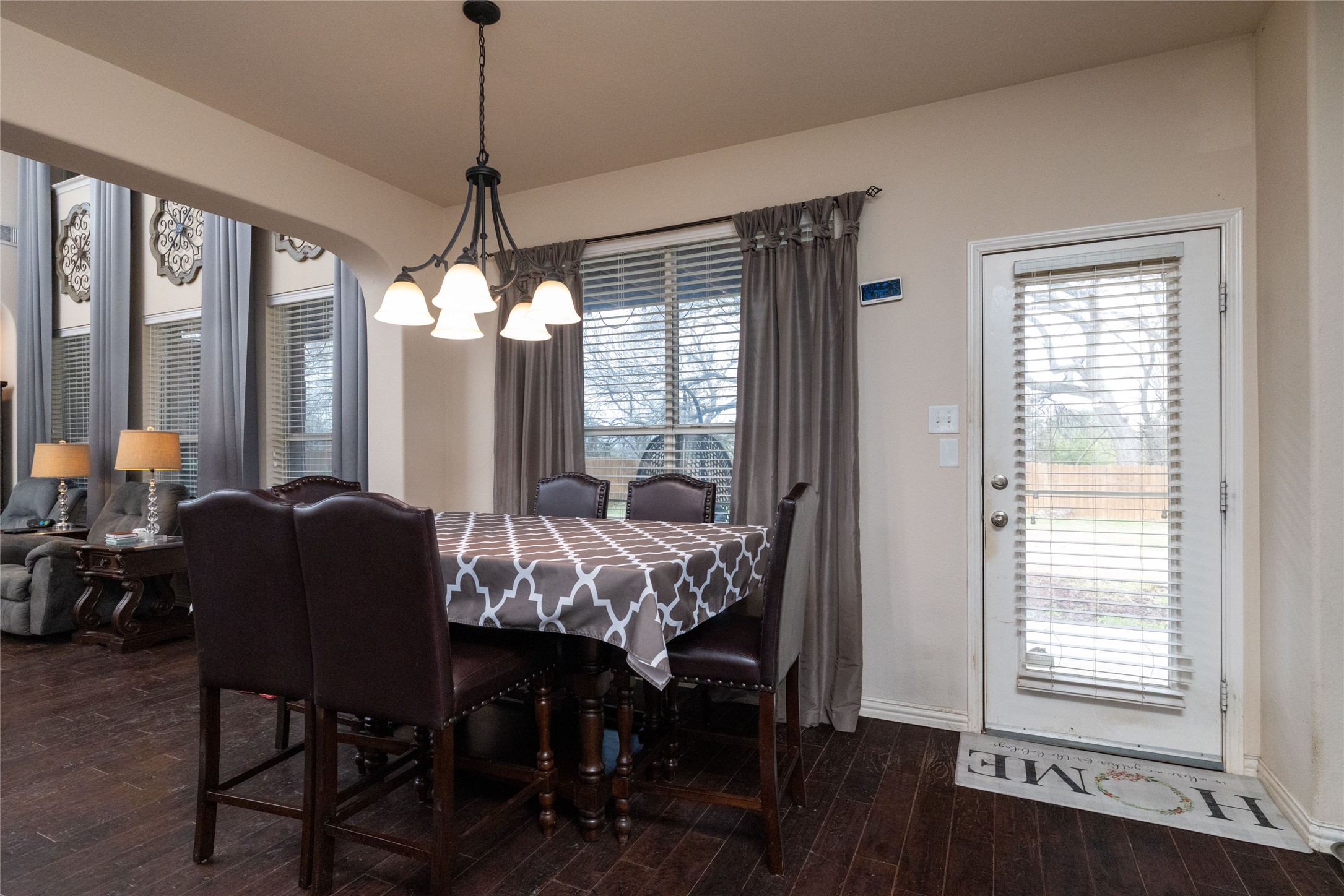 1324 Elise Cedar Hill TX 75104