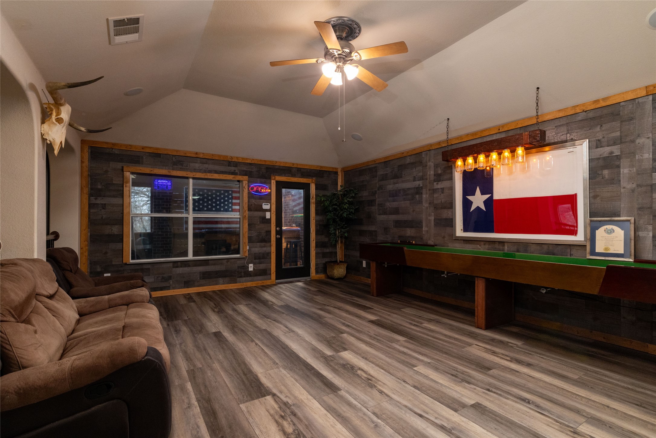 1324 Elise Cedar Hill TX 75104