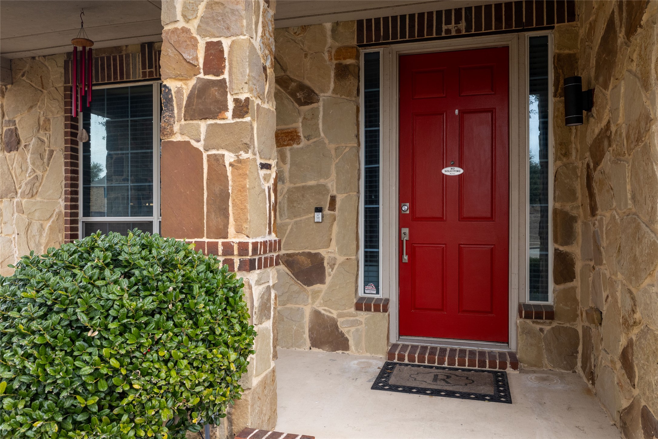 1324 Elise Cedar Hill TX 75104